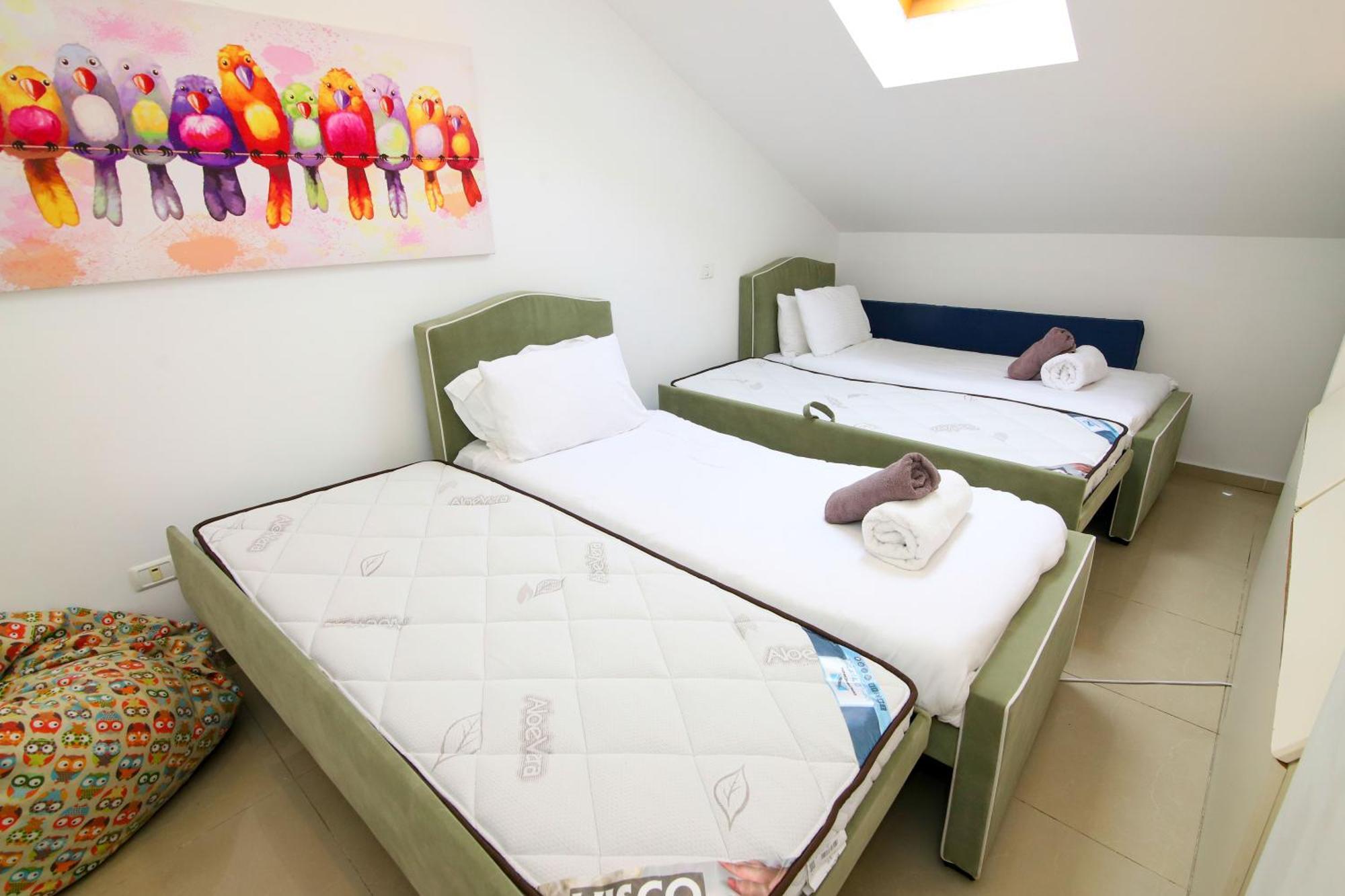 Saidoff, Amazing 4 Bedroom 3 Bath In City Center, Pool, Parking!!! エルサレム エクステリア 写真