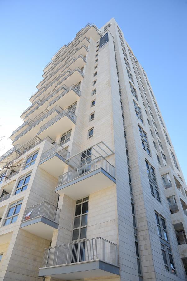 Saidoff, Amazing 4 Bedroom 3 Bath In City Center, Pool, Parking!!! エルサレム エクステリア 写真