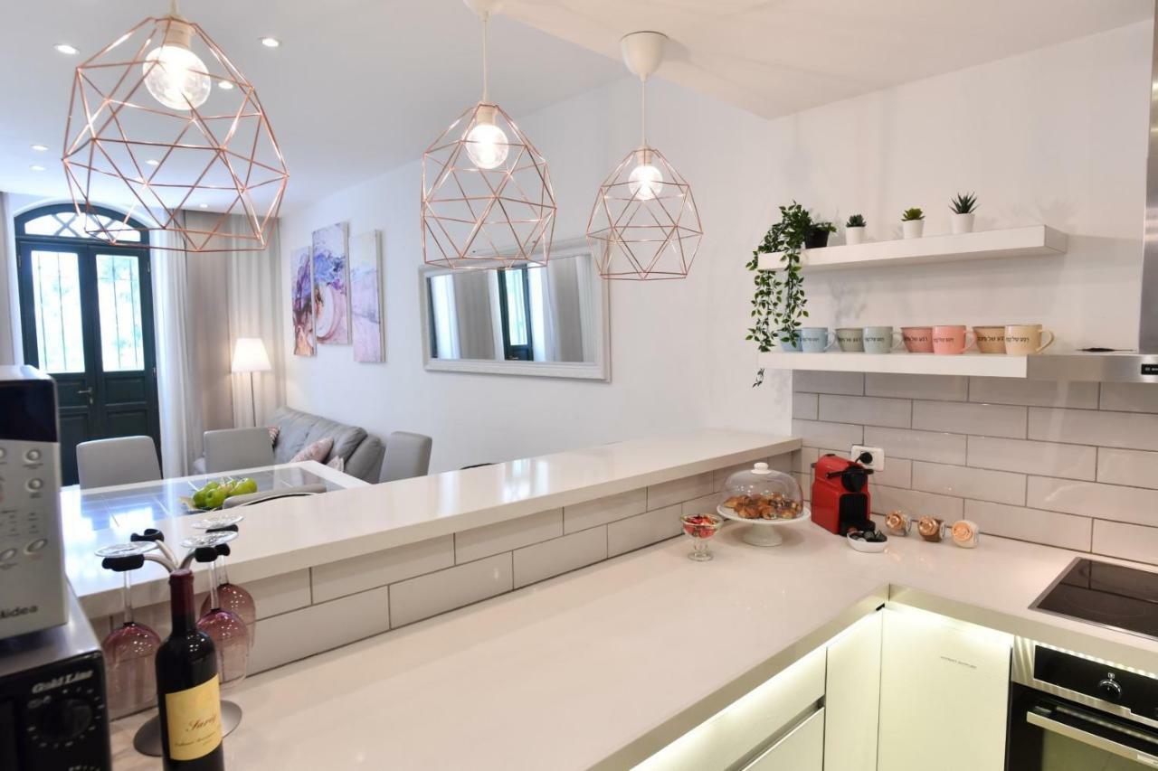 Saidoff, Amazing 4 Bedroom 3 Bath In City Center, Pool, Parking!!! エルサレム エクステリア 写真